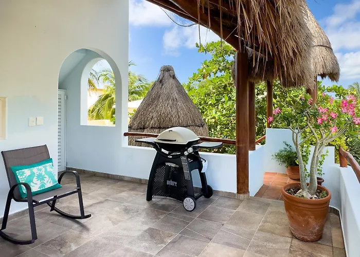 Casa Sonoma - Charming Minutes From & Reef