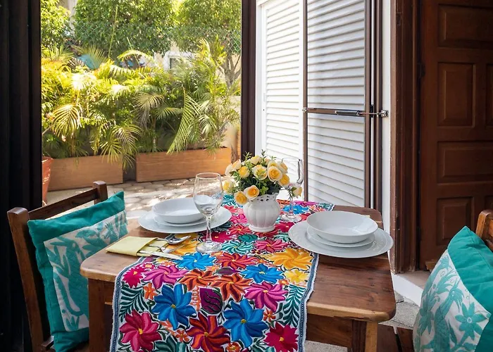 Casa Sonoma - Charming Minutes From & Reef
