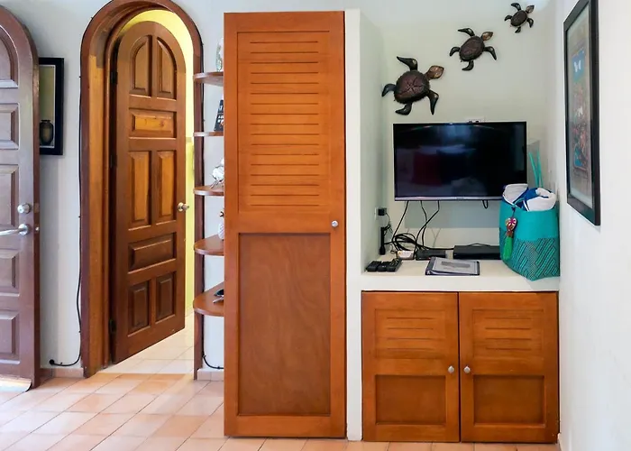 Casa Sonoma - Charming Minutes From & Reef Puerto Morelos