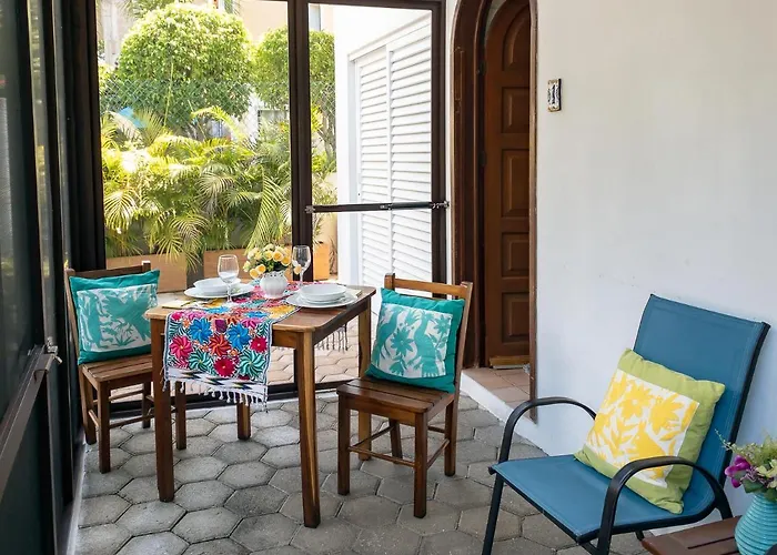Casa Sonoma - Charming Minutes From & Reef *